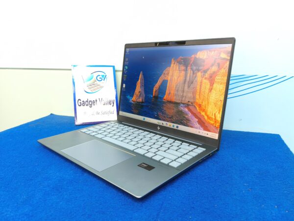 HP Pavilion Plus 14 Intel® Core™ Ultra 5 125 Ram 16GB SSD 512GB 2k Oled Display