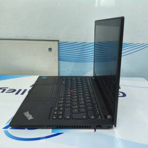 Lenovo ThinkPad P14s Gen 2i  Intel Core i7 11th Gen Ram 16GB SSD 512GB Nvidia 4GB Graphics